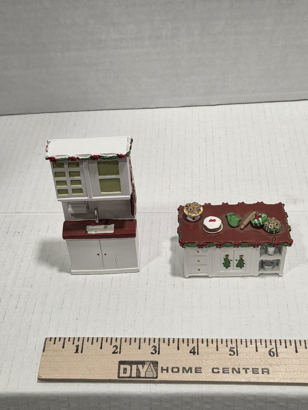 Collections ETC Christmas Kitchen Miniatures Dollhouse Vintage - Picture 7 of 8
